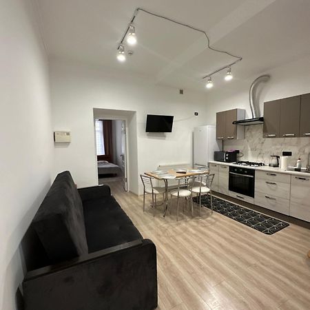 Levvv Apartment Lviv Kültér fotó