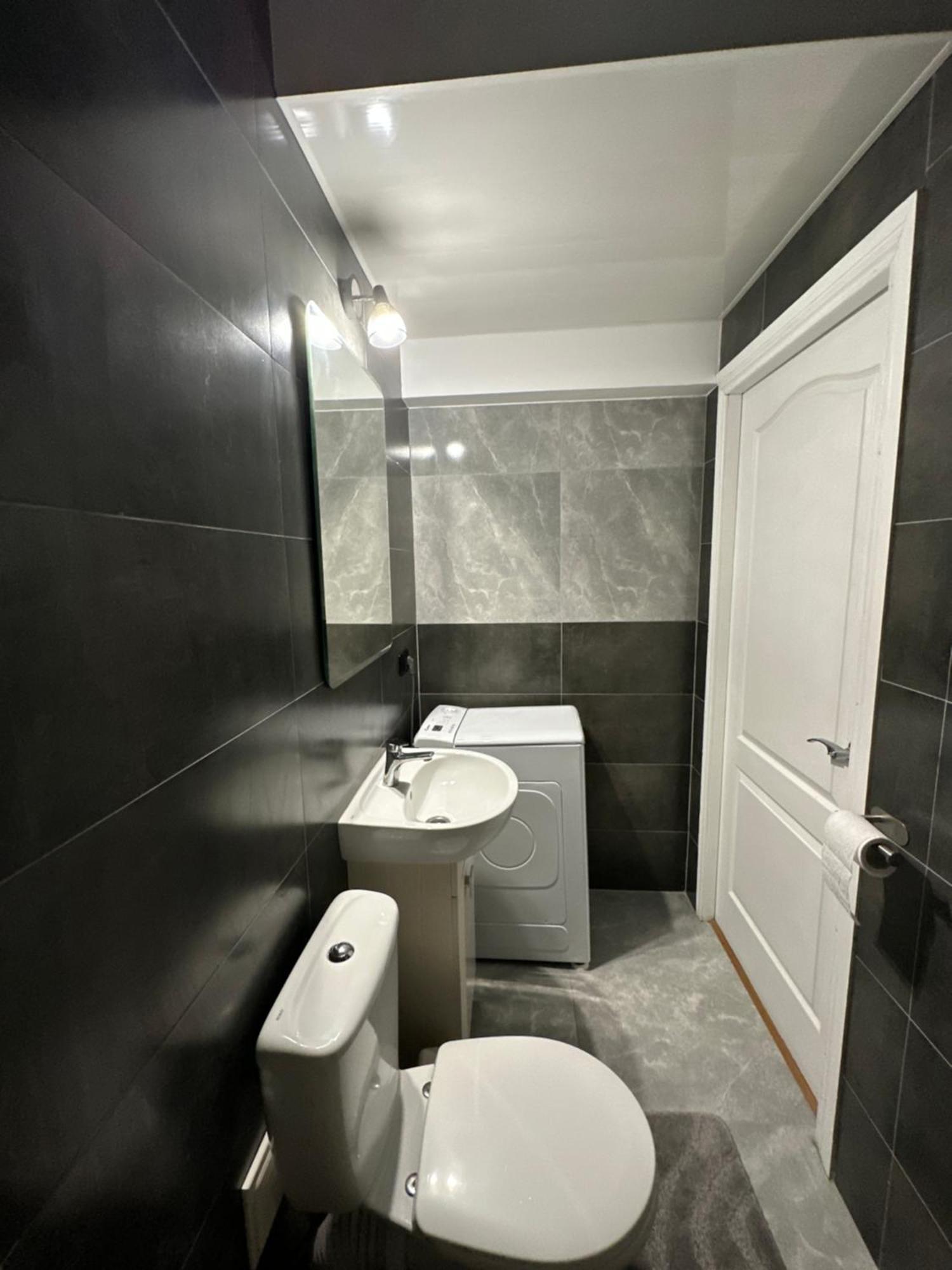 Levvv Apartment Lviv Kültér fotó